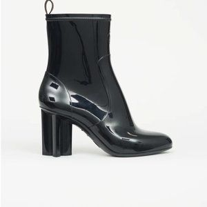 Louis Vuitton black silhouette rubber boots